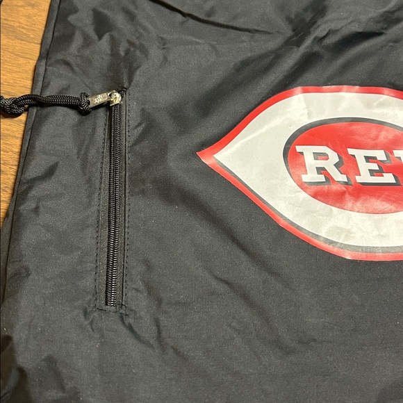 New, Cincinnati Reds backpack - Picture 3 of 6